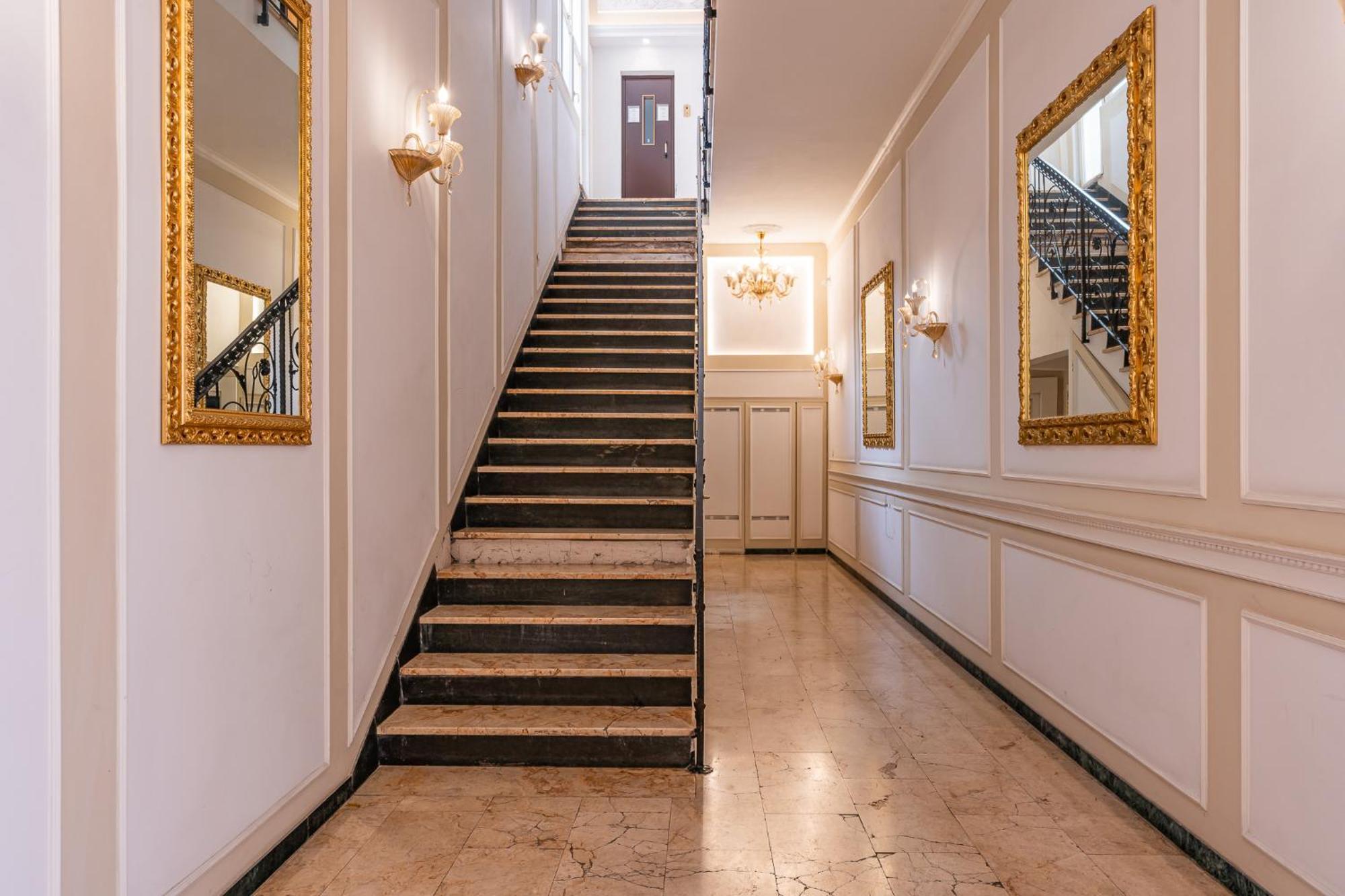 Decimo Meridio- At Spanish Steps- Rom Exterior foto